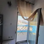Irinis House 度假居